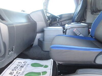 いすゞギガアルミウイング大型（10t）[写真23]