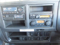 いすゞギガアルミウイング大型（10t）[写真24]