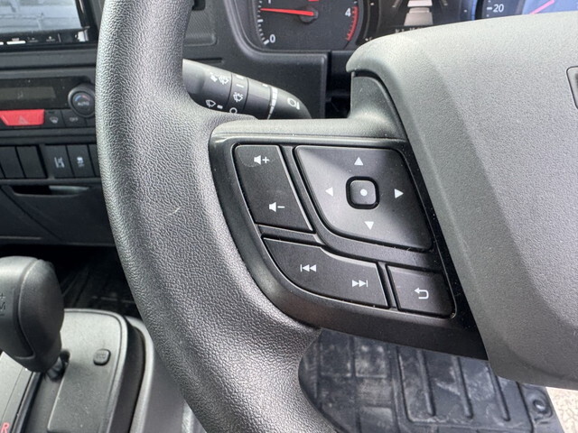 いすゞエルフ平ボディ小型（2t・3t）[写真16]