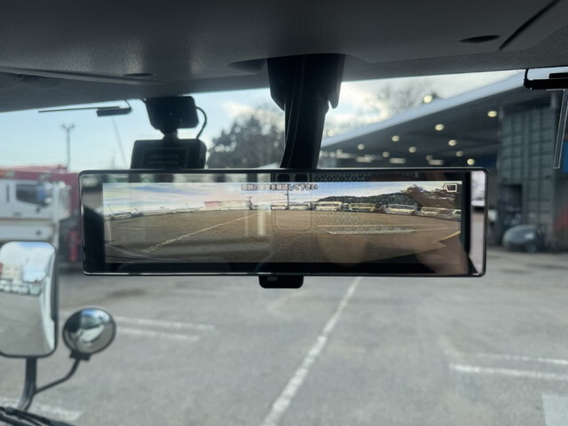 いすゞエルフ平ボディ小型（2t・3t）[写真21]