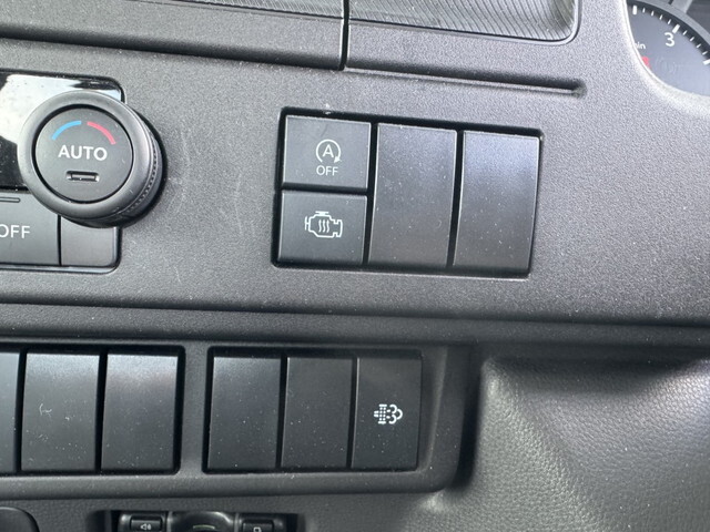 いすゞエルフ平ボディ小型（2t・3t）[写真22]