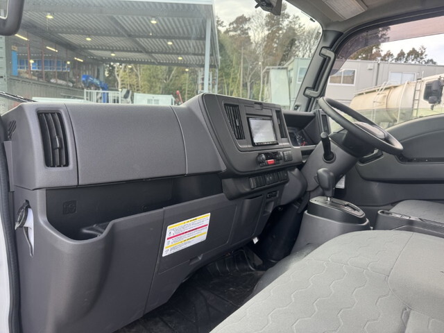 いすゞエルフ平ボディ小型（2t・3t）[写真26]