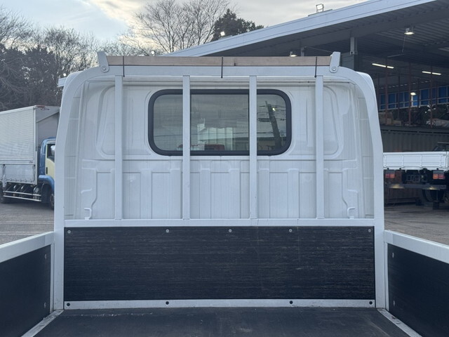 いすゞエルフ平ボディ小型（2t・3t）[写真09]