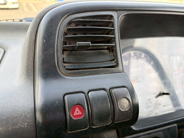 いすゞエルフダンプ小型（2t・3t）[写真33]