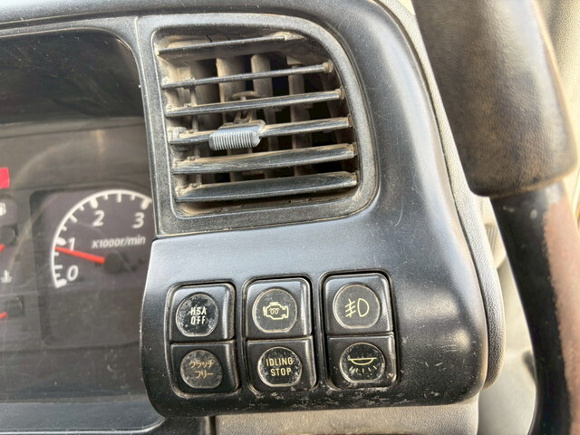 いすゞエルフダンプ小型（2t・3t）[写真34]