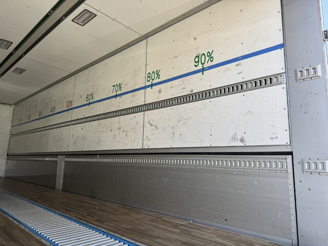 日野プロフィアアルミウイング大型（10t）[写真13]