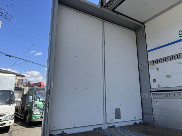 日野プロフィアアルミウイング大型（10t）[写真15]