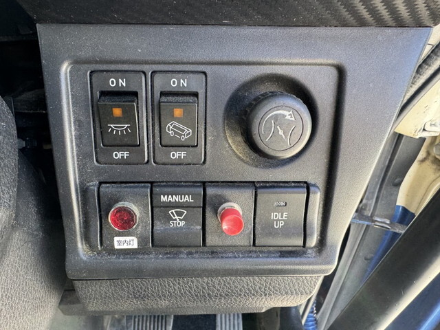 日野プロフィアアルミウイング大型（10t）[写真29]