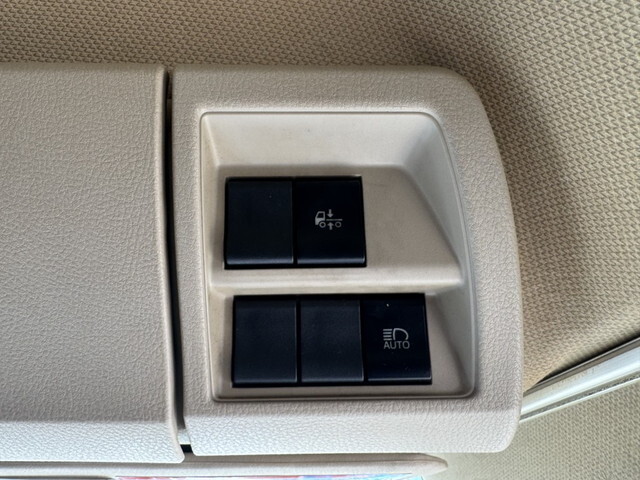 日野プロフィアアルミウイング大型（10t）[写真37]