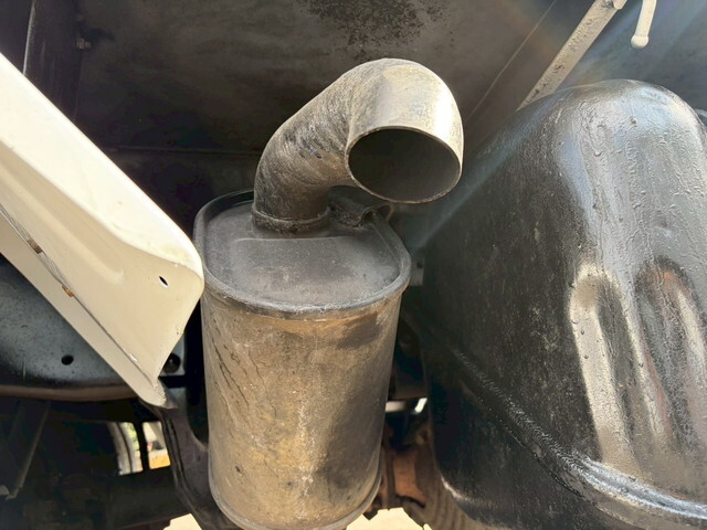 いすゞエルフダンプ小型（2t・3t）[写真15]