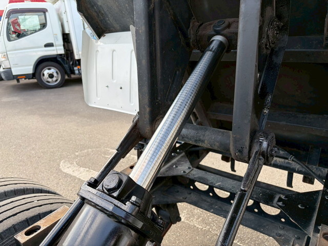 いすゞエルフダンプ小型（2t・3t）[写真25]