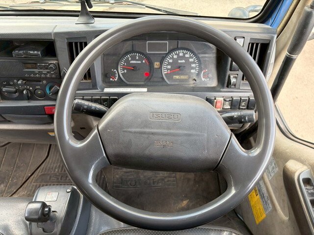 いすゞエルフダンプ小型（2t・3t）[写真32]