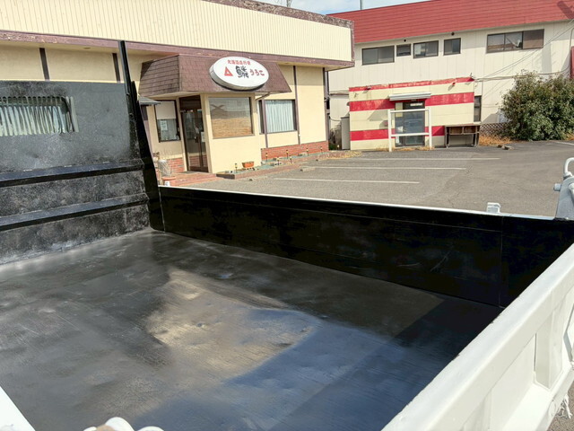 いすゞエルフダンプ小型（2t・3t）[写真08]