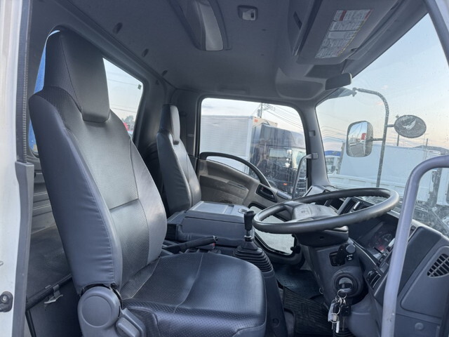 いすゞフォワードクレーン4段中型（4t）[写真21]