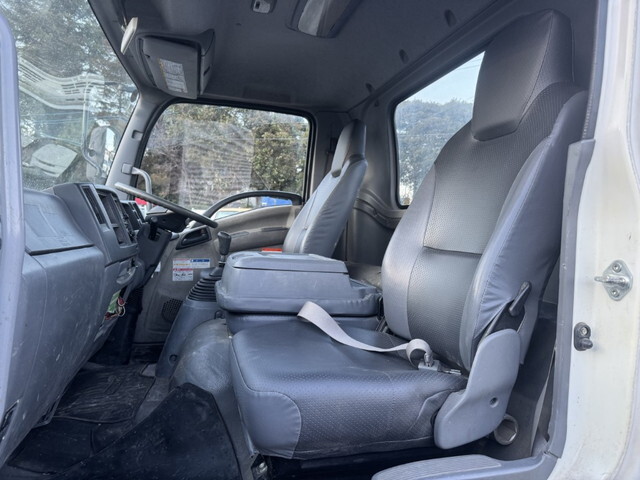 いすゞフォワードクレーン4段中型（4t）[写真26]