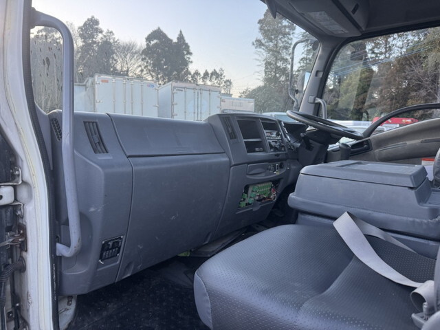 いすゞフォワードクレーン4段中型（4t）[写真27]