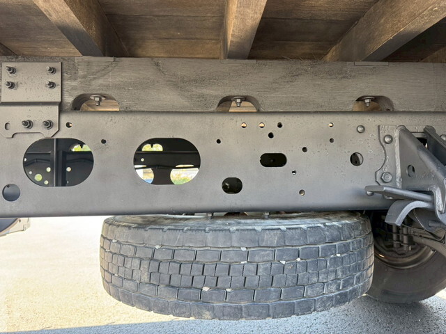 いすゞフォワードクレーン4段中型（4t）[写真36]