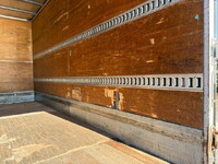 いすゞエルフアルミバン小型（2t・3t）[写真24]