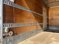 いすゞエルフアルミバン小型（2t・3t）[写真25]