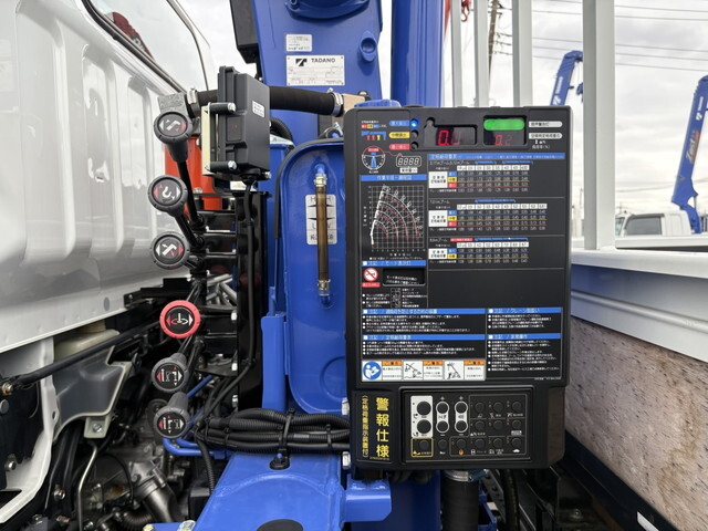 三菱ふそうキャンタークレーン4段小型（2t・3t）[写真19]