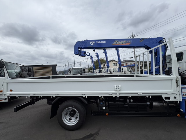 三菱ふそうキャンタークレーン4段小型（2t・3t）[写真06]