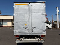 いすゞエルフアルミバン小型（2t・3t）[写真11]