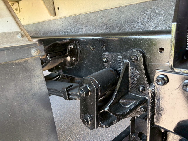 いすゞエルフアルミバン小型（2t・3t）[写真24]