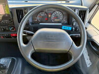 いすゞエルフアルミバン小型（2t・3t）[写真37]