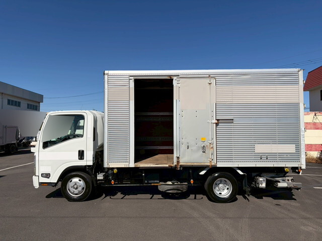 いすゞエルフアルミバン小型（2t・3t）[写真07]