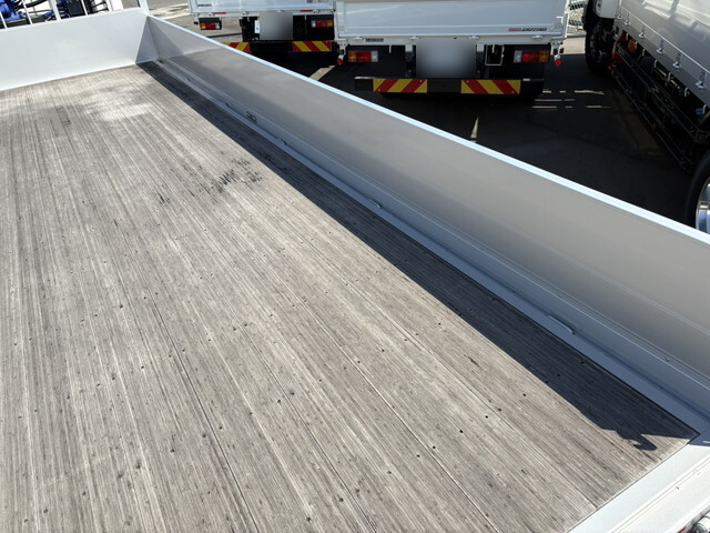 三菱ふそうファイタークレーン4段増トン（6t・8t）[写真11]