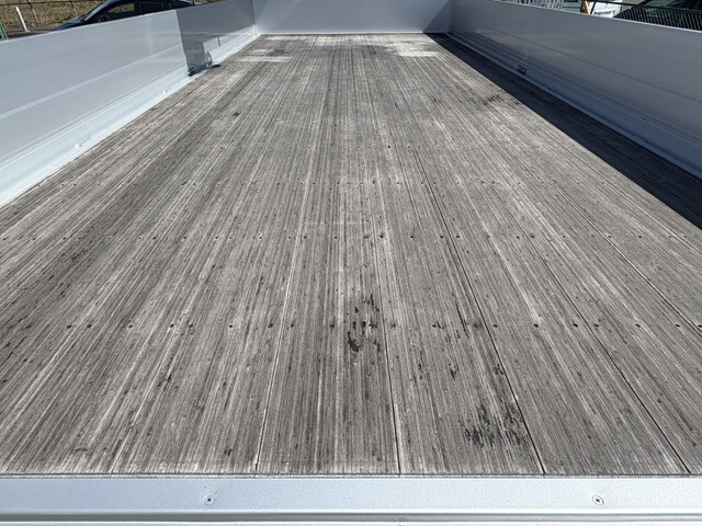 三菱ふそうファイタークレーン4段増トン（6t・8t）[写真12]