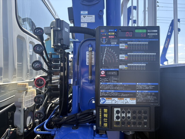 三菱ふそうファイタークレーン4段増トン（6t・8t）[写真20]