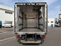 いすゞエルフ冷凍車（冷蔵車）小型（2t・3t）[写真12]