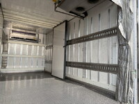 いすゞエルフ冷凍車（冷蔵車）小型（2t・3t）[写真14]