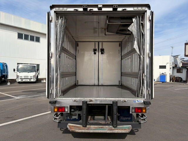 いすゞエルフ冷凍車（冷蔵車）小型（2t・3t）[写真16]