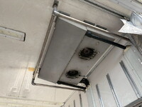 いすゞエルフ冷凍車（冷蔵車）小型（2t・3t）[写真18]