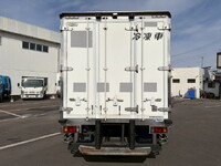 いすゞエルフ冷凍車（冷蔵車）小型（2t・3t）[写真02]