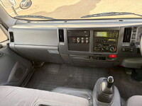 いすゞエルフ冷凍車（冷蔵車）小型（2t・3t）[写真34]