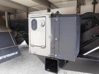 いすゞフォワード冷凍車（冷蔵車）中型（4t）[写真23]