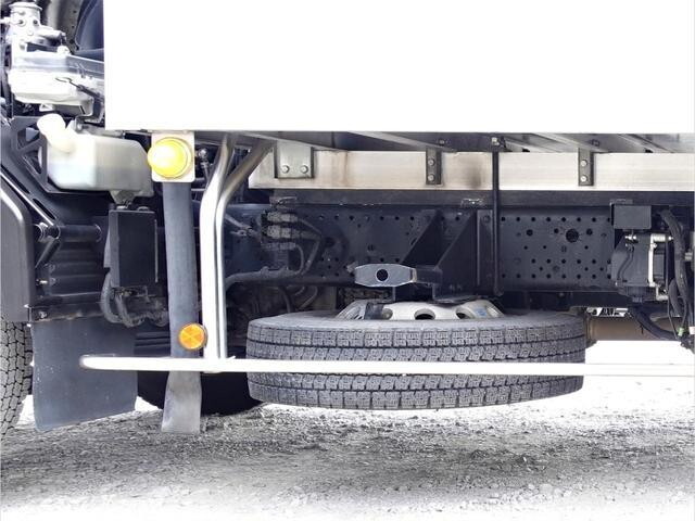 いすゞフォワード冷凍車（冷蔵車）中型（4t）[写真24]