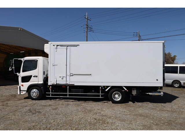 日野レンジャー冷凍車（冷蔵車）中型（4t）[写真11]