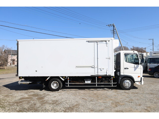 日野レンジャー冷凍車（冷蔵車）中型（4t）[写真08]