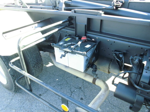 UDトラックスコンドルコンテナ専用車増トン（6t・8t）[写真17]