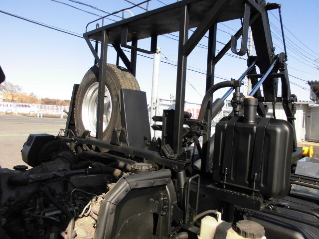 UDトラックスコンドルコンテナ専用車増トン（6t・8t）[写真25]