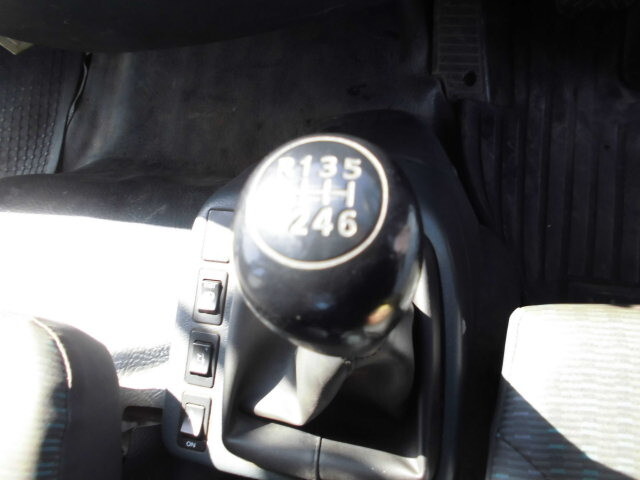 UDトラックスコンドルコンテナ専用車増トン（6t・8t）[写真36]