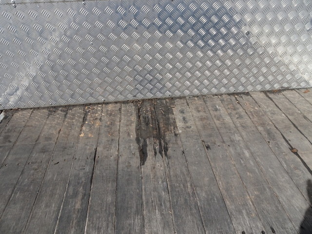 いすゞフォワードアルミブロック中型（4t）[写真11]