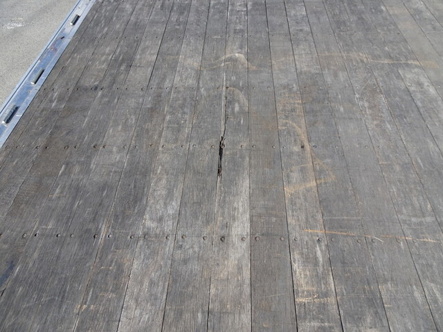 いすゞフォワードアルミブロック中型（4t）[写真12]