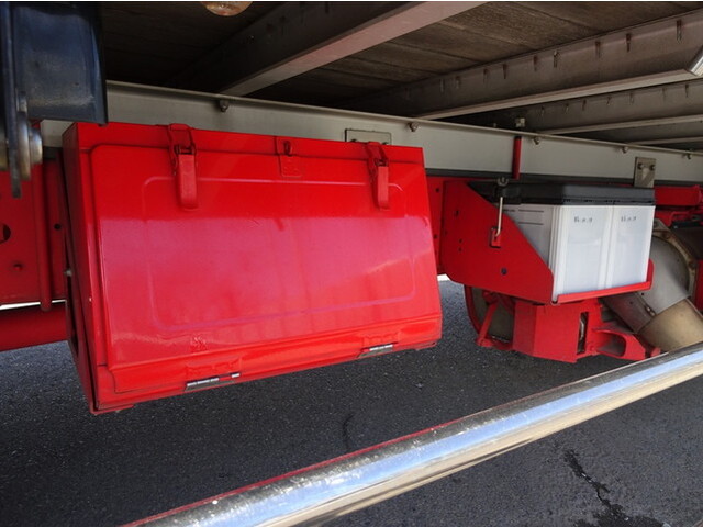 いすゞフォワードアルミブロック中型（4t）[写真15]