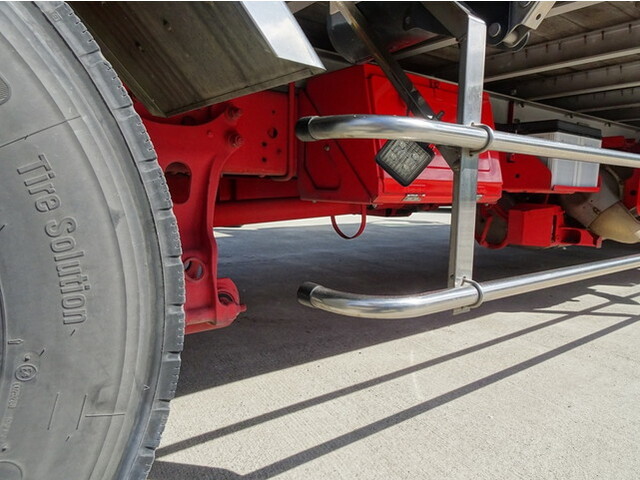 いすゞフォワードアルミブロック中型（4t）[写真18]