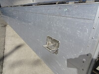 いすゞフォワードアルミブロック中型（4t）[写真24]